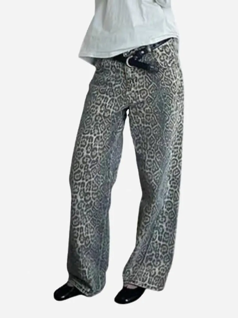 Leopard print baggy wide-leg jeans worn with a white tee and black flats
