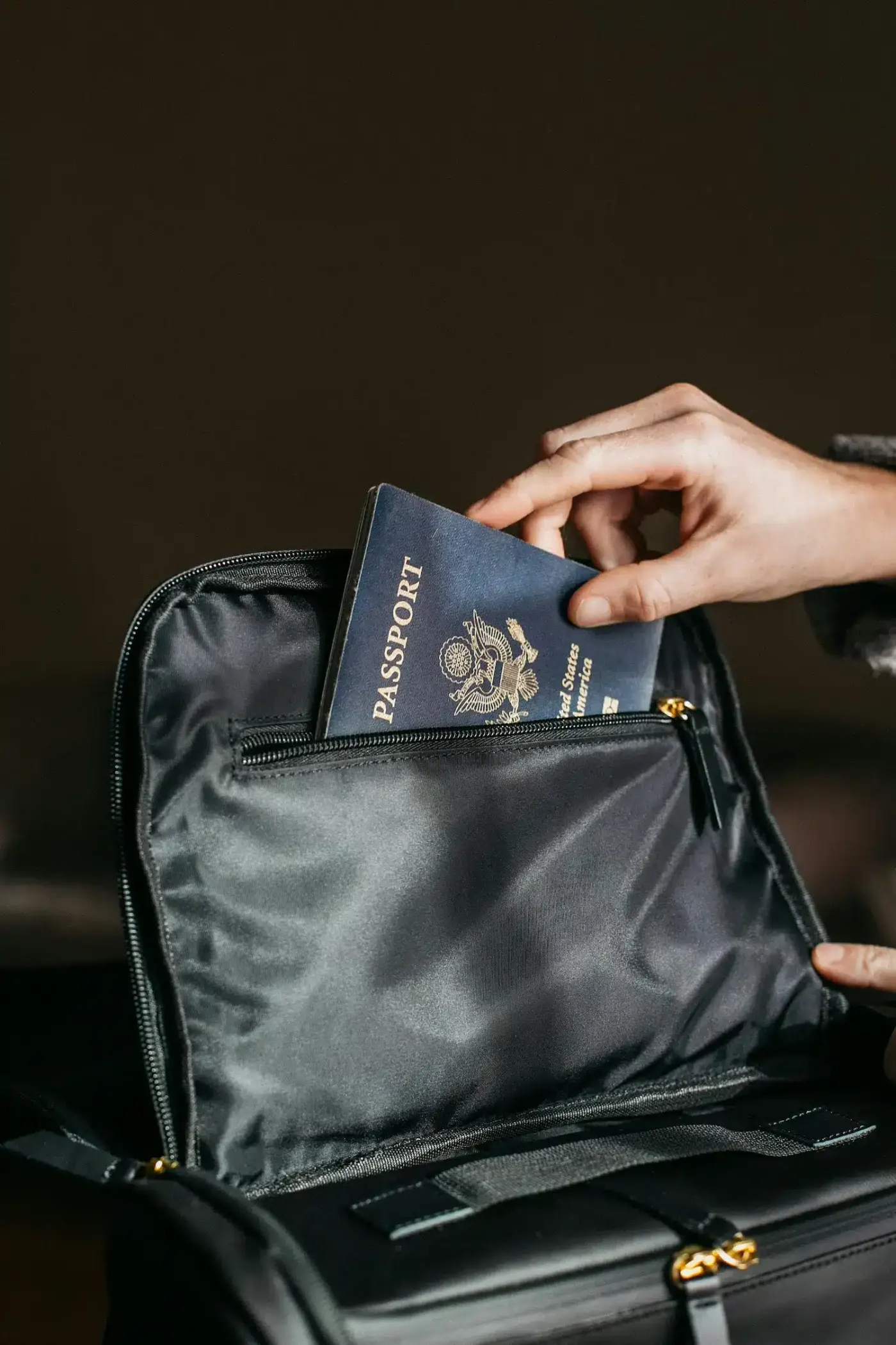 8 Top Tips for First Time International Travelers