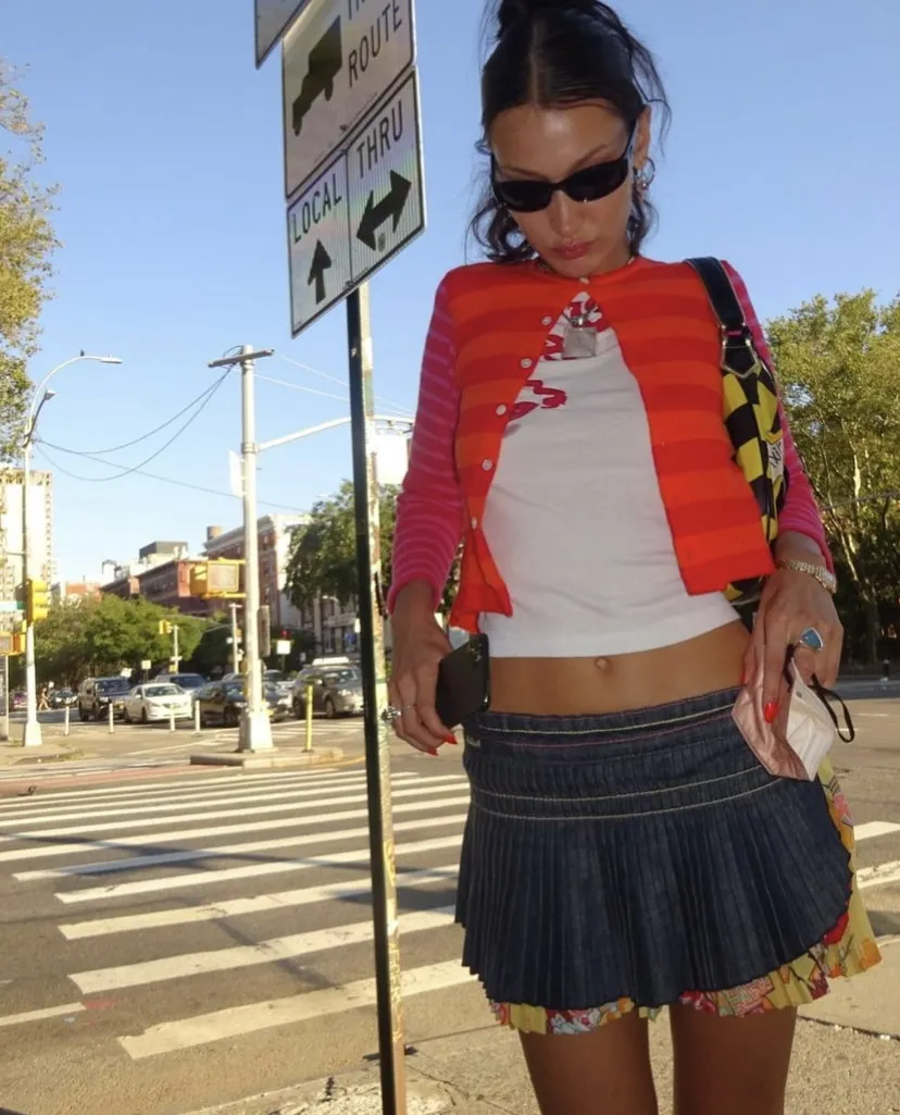 BELLA HADID HAS BROUGHT BACK THE VINTAGE CAM
