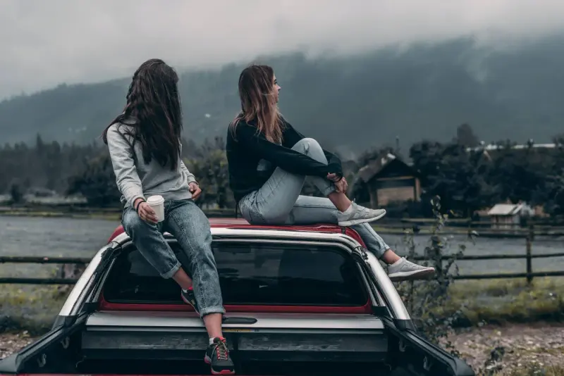 Can You Travel Some Distance & Still Look Good?