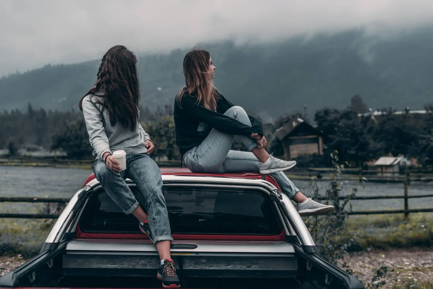 Can You Travel Some Distance & Still Look Good?