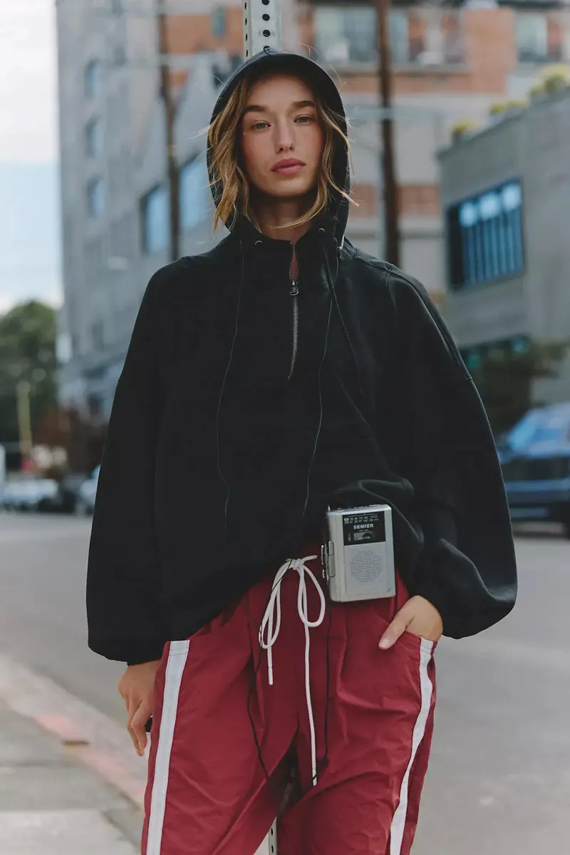 VINTAGE STYLE ATHLEISURE IS IN: HERE'S HOW TO DO IT